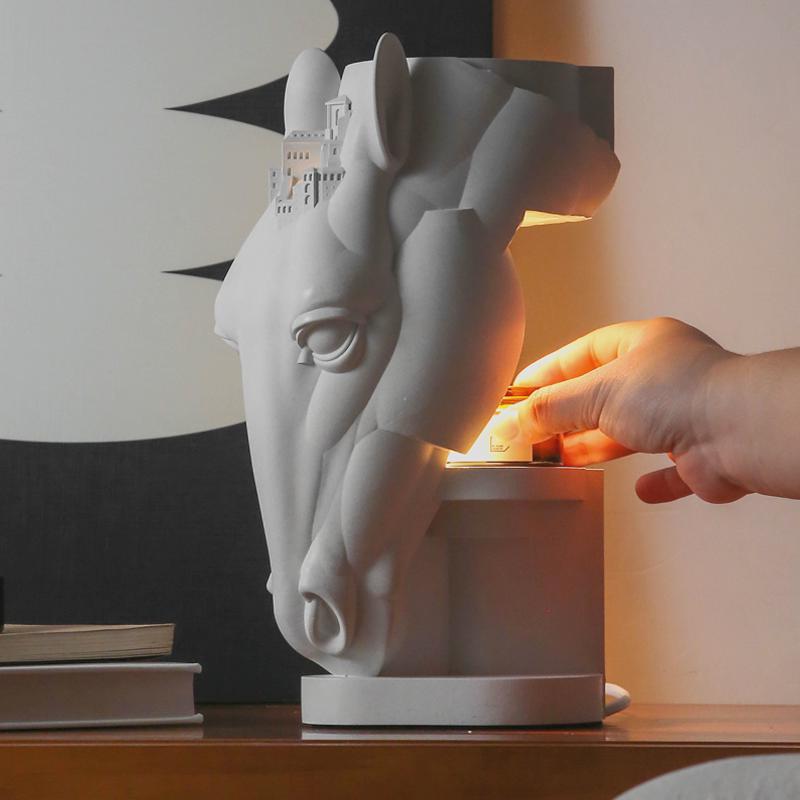 White Horse Wax Melt Lamp – Sculptural Flameless Aromatherapy Night Light for Elegant Home Decor